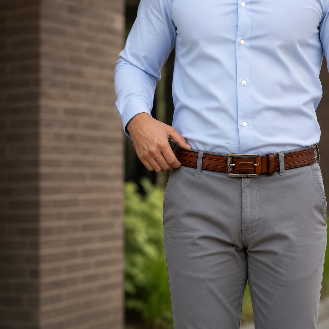 LEYAR Premium Textured Brown Leather Belt – Classic Metal Buckle